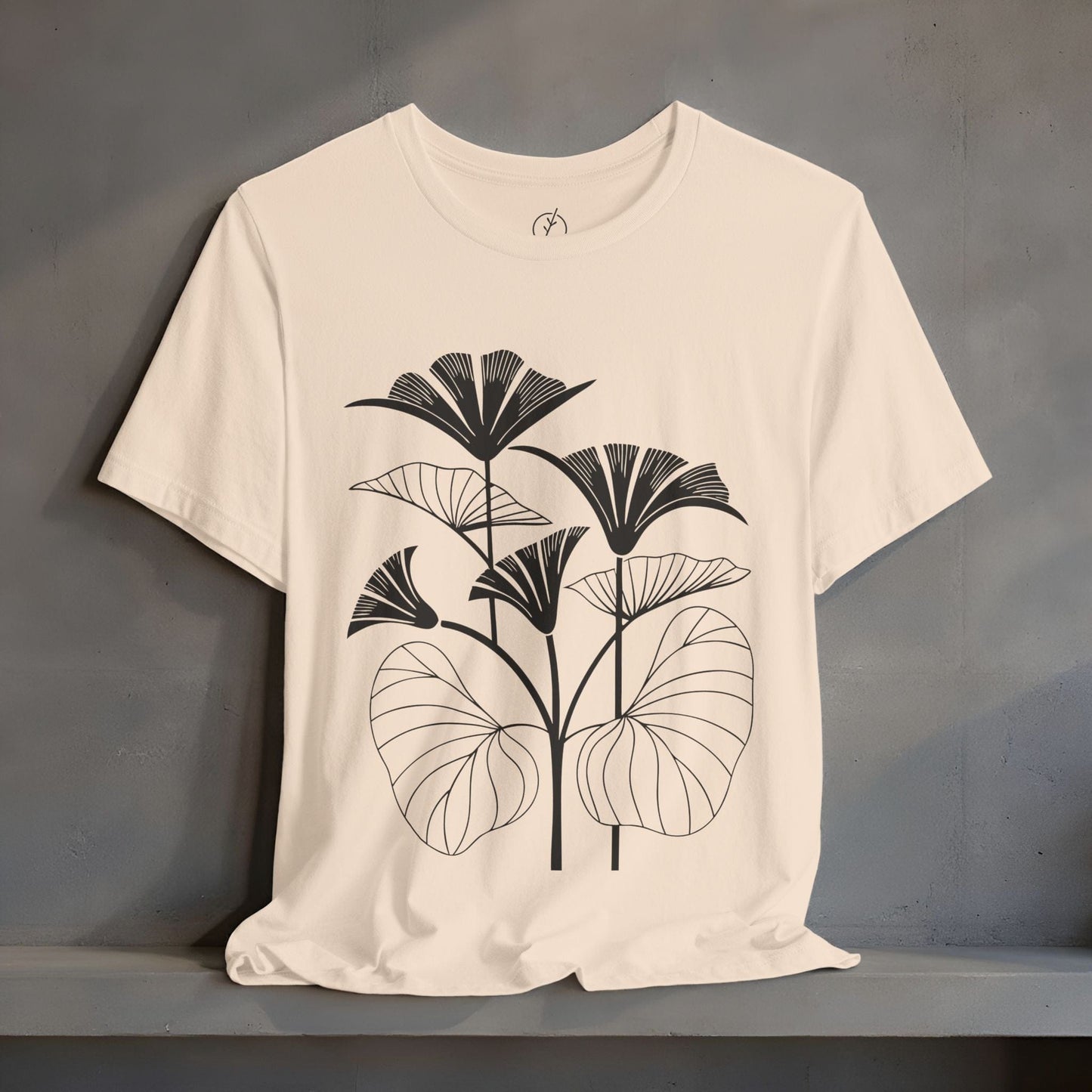 Fanflower Line Garden T-Shirt